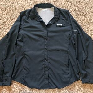 Columbia Women’s Dark Navy Button Down Shirt